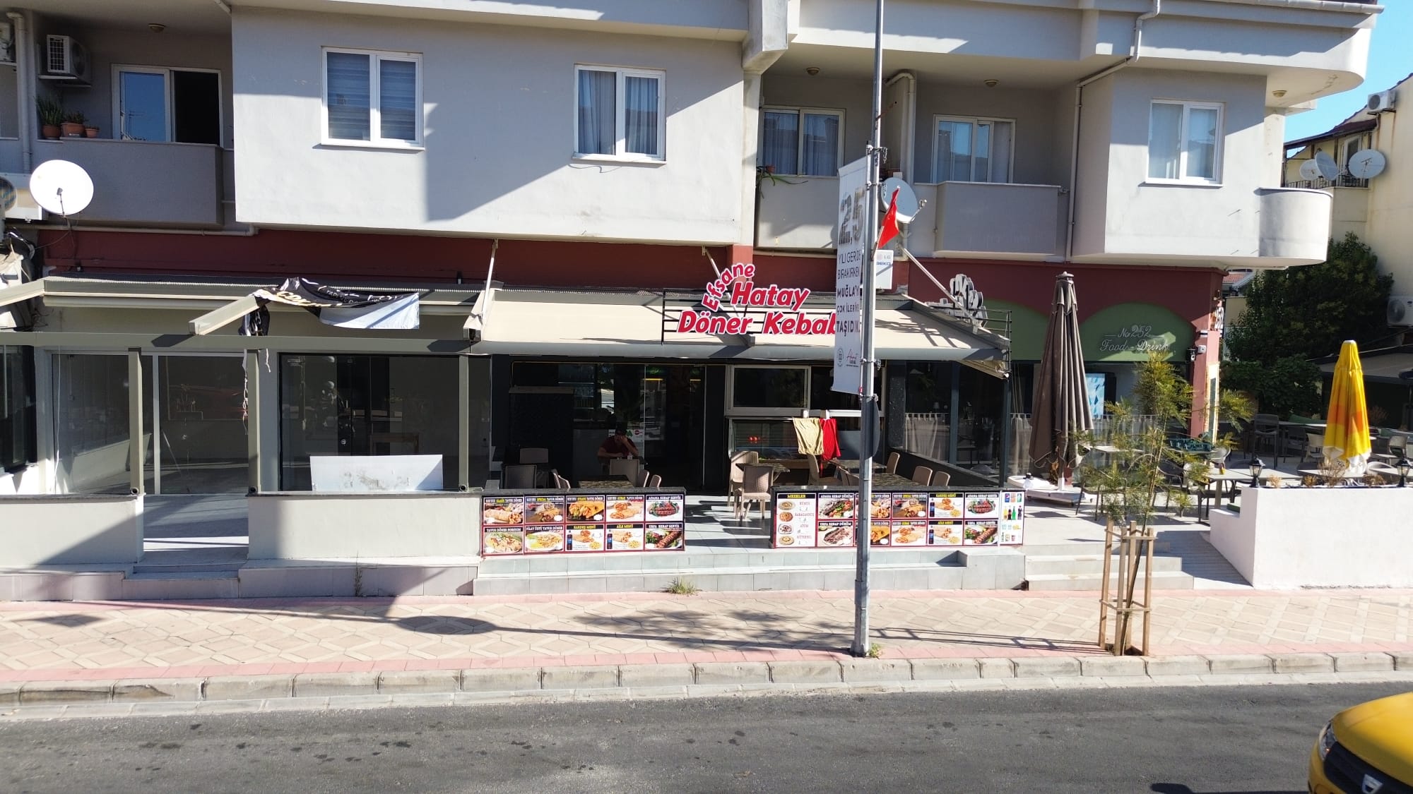 MARMARİS,ARMUTALAN, ADNAN MENDERES CADDESİNDE SATILIK DÜKKAN